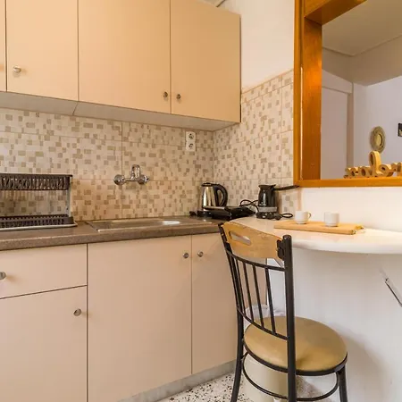 Loutraki Beach & Casino Condo Экстерьер фото