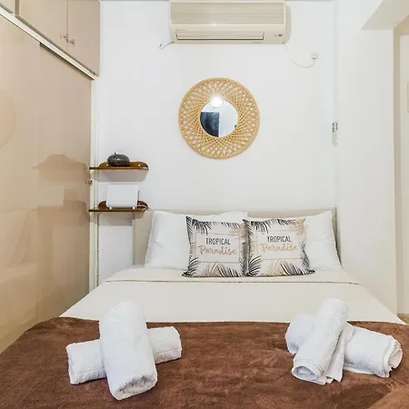 Loutraki Beach & Casino Condo Экстерьер фото